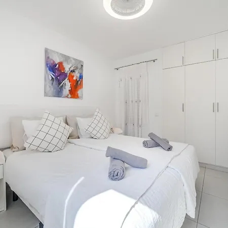 Sunset - Playa Americas 아파트